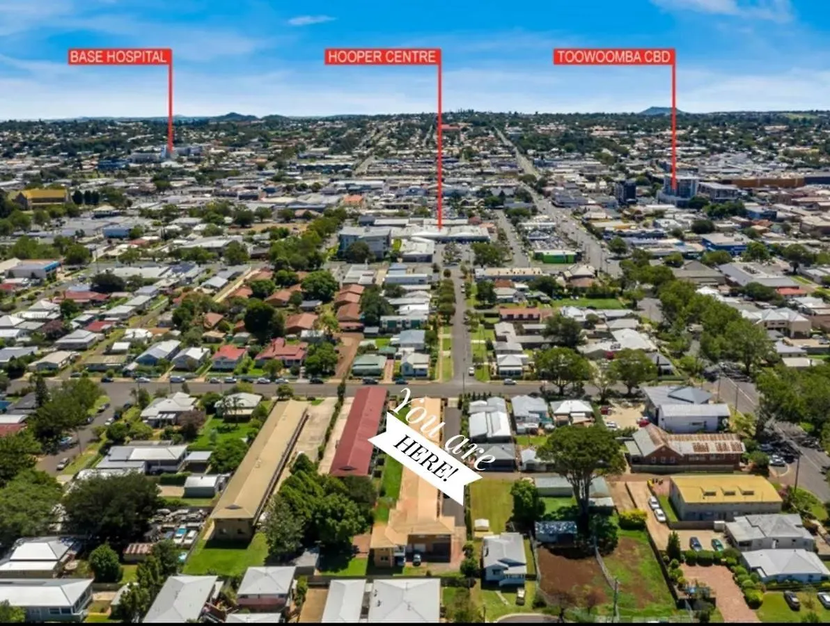 2 Bedroom 3 Bed Villa Inner City Toowoomba Apartment